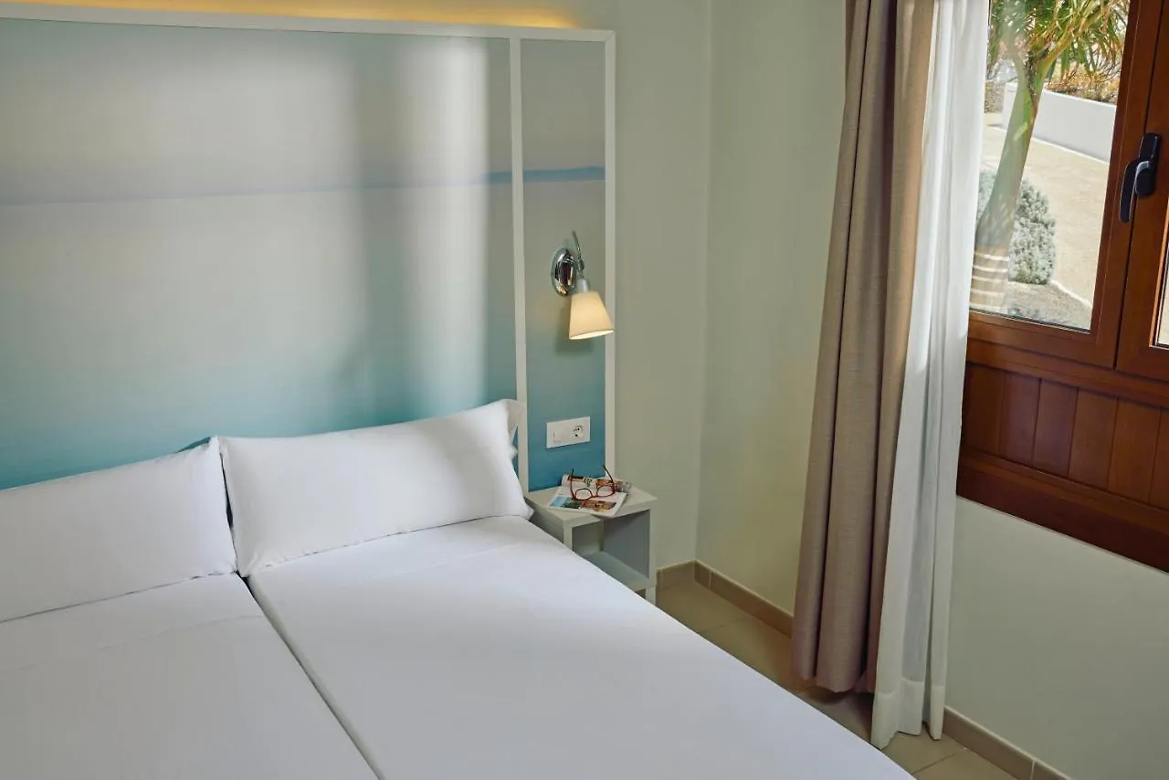 Grupotel Flamingo Beach Playa Blanca  Aparthotel